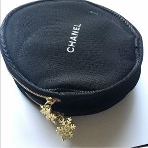 Coco Chanel Le Rouge Mesh Round Makeup Bag